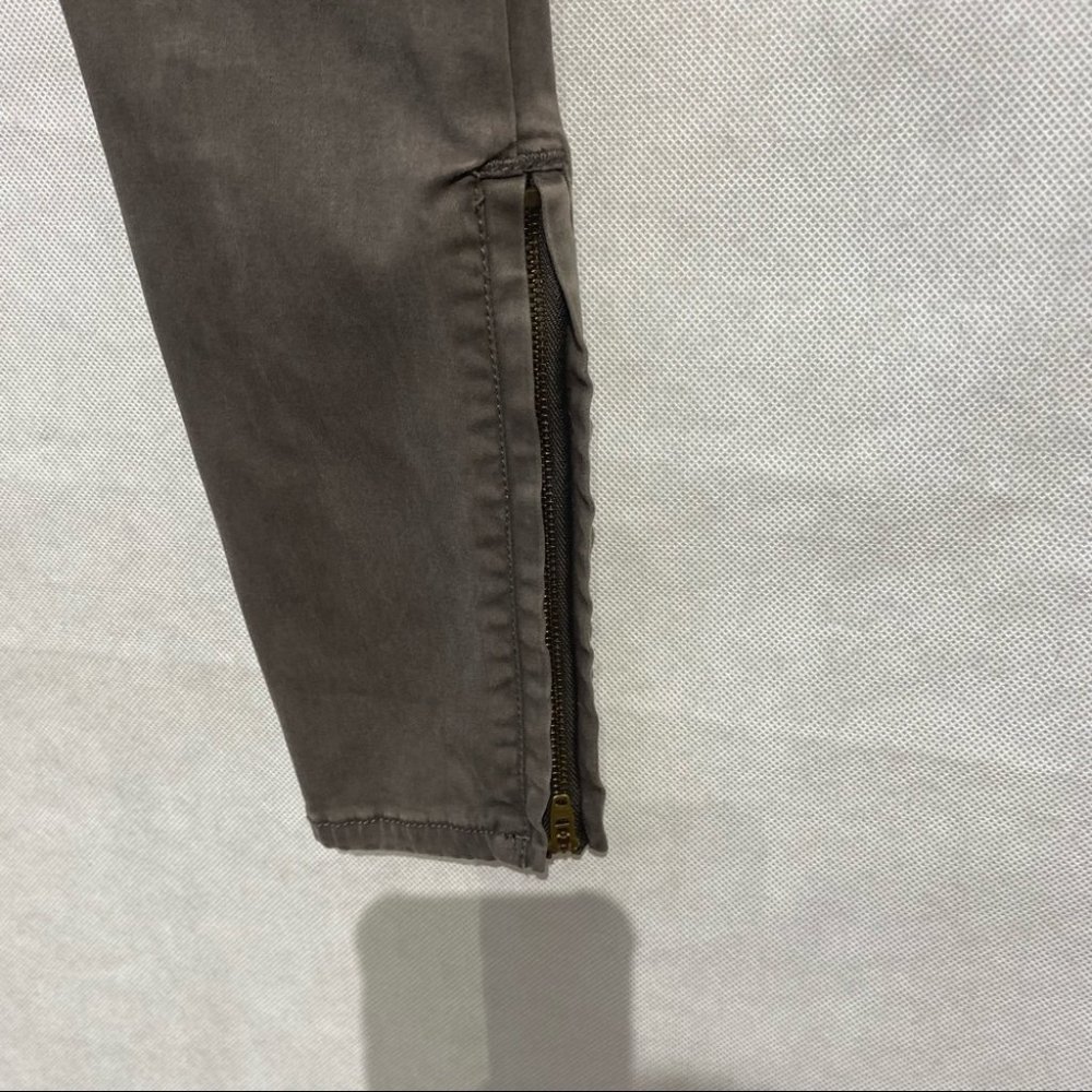 Massimo Mid-Rise Denim Jeggings w/Bottom Zippers - Picture 4 of 9